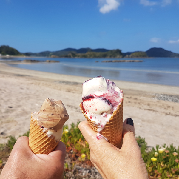 Ice cream at the beach